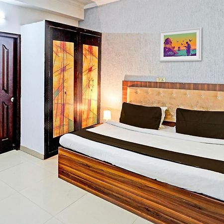 OYO Flagship 70180 Hotel 9 Palm Dehradun Exterior foto